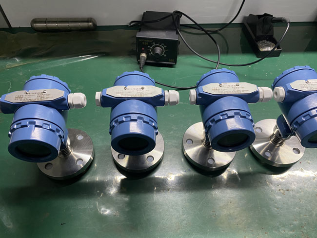 法蘭式壓力變送器02151.jpg